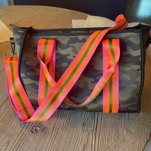 Haute Shore Tote - lightly used